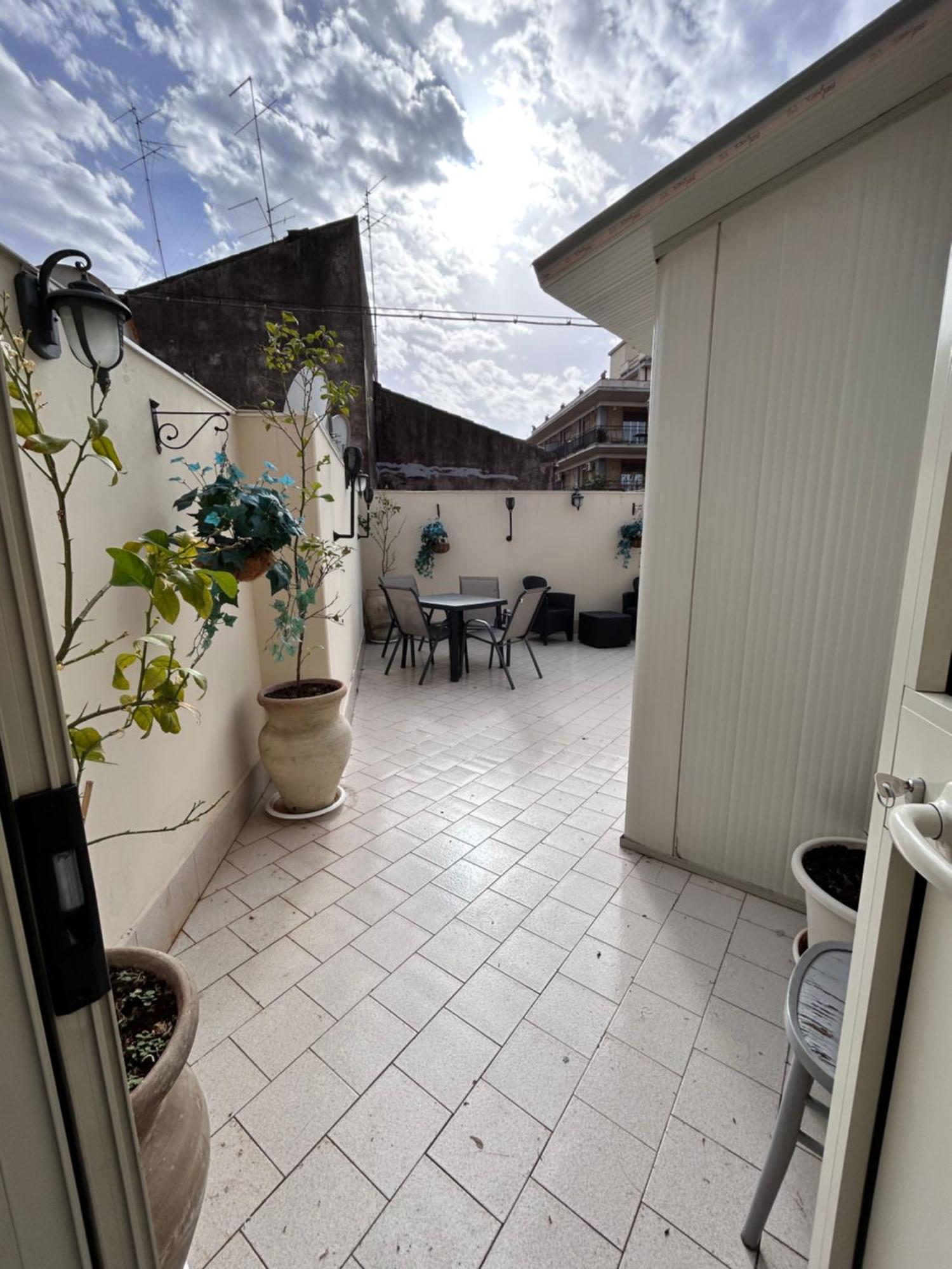 Pacini 88 Rooms And Apartment Catania Centro Catânia Exterior foto